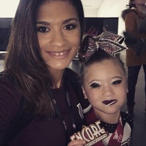 Meet your Posher, Amberamber